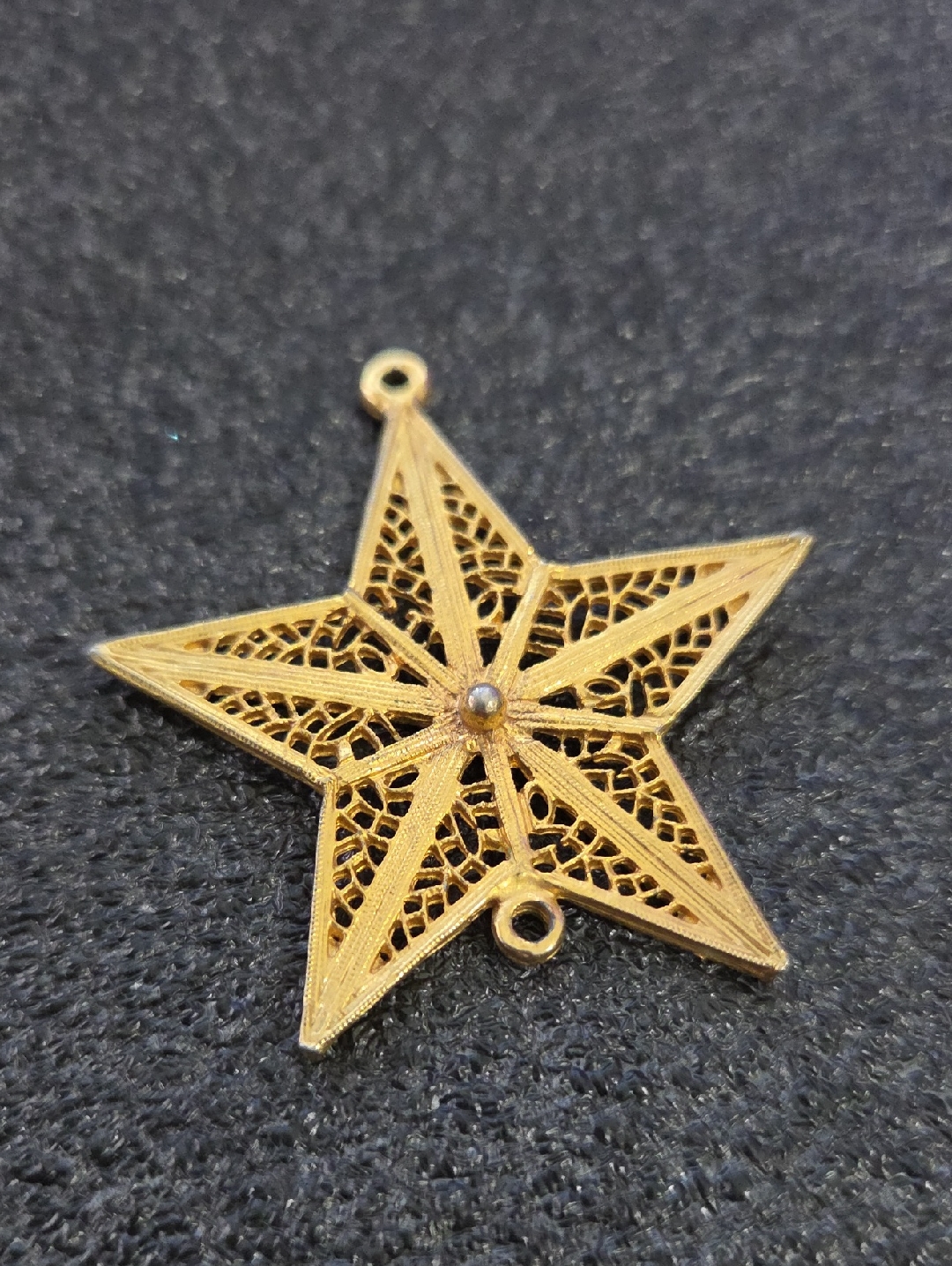 Vintage Art Brand Filigree Golden Star